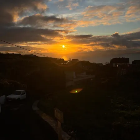 Sunrise In Lomba Al 5089 아파트 *